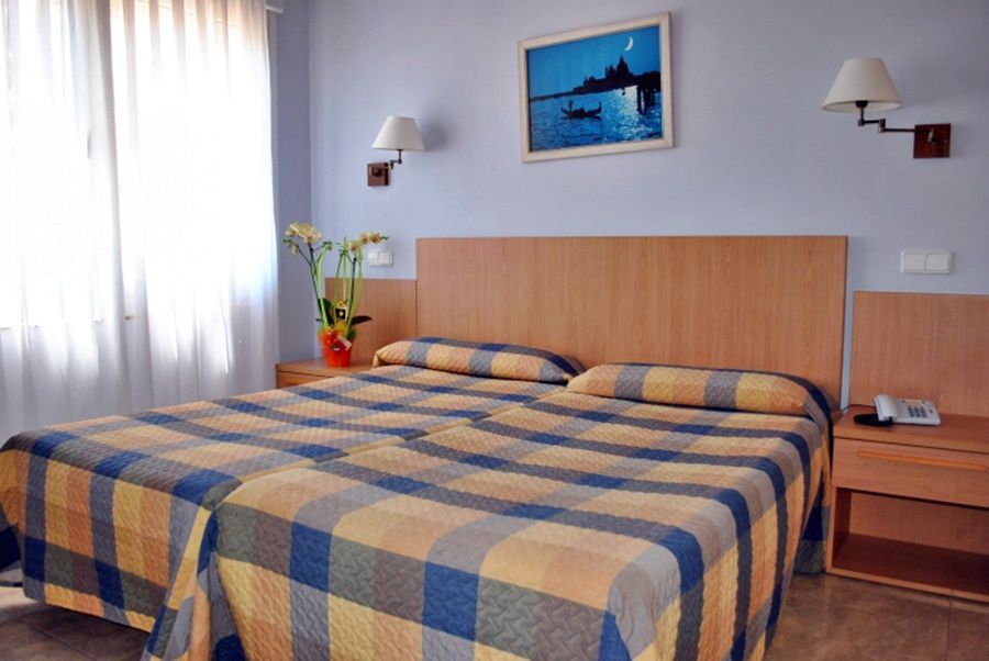 Felipe Ii Hotel 2*